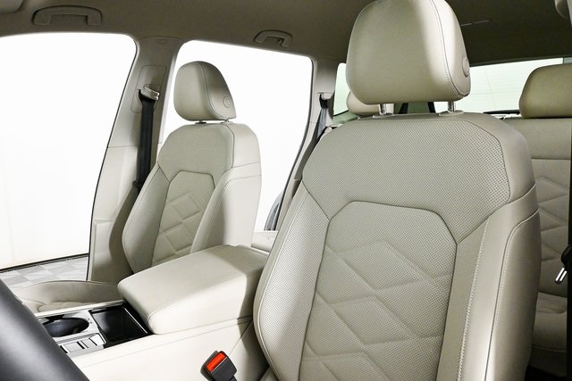 used 2024 Volkswagen Atlas car, priced at $32,700