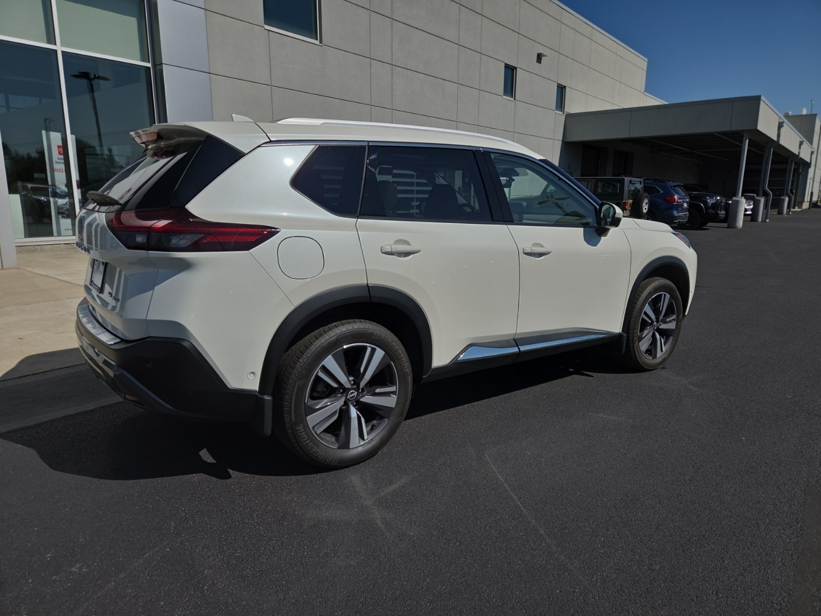 used 2022 Nissan Rogue car, priced at $26,743
