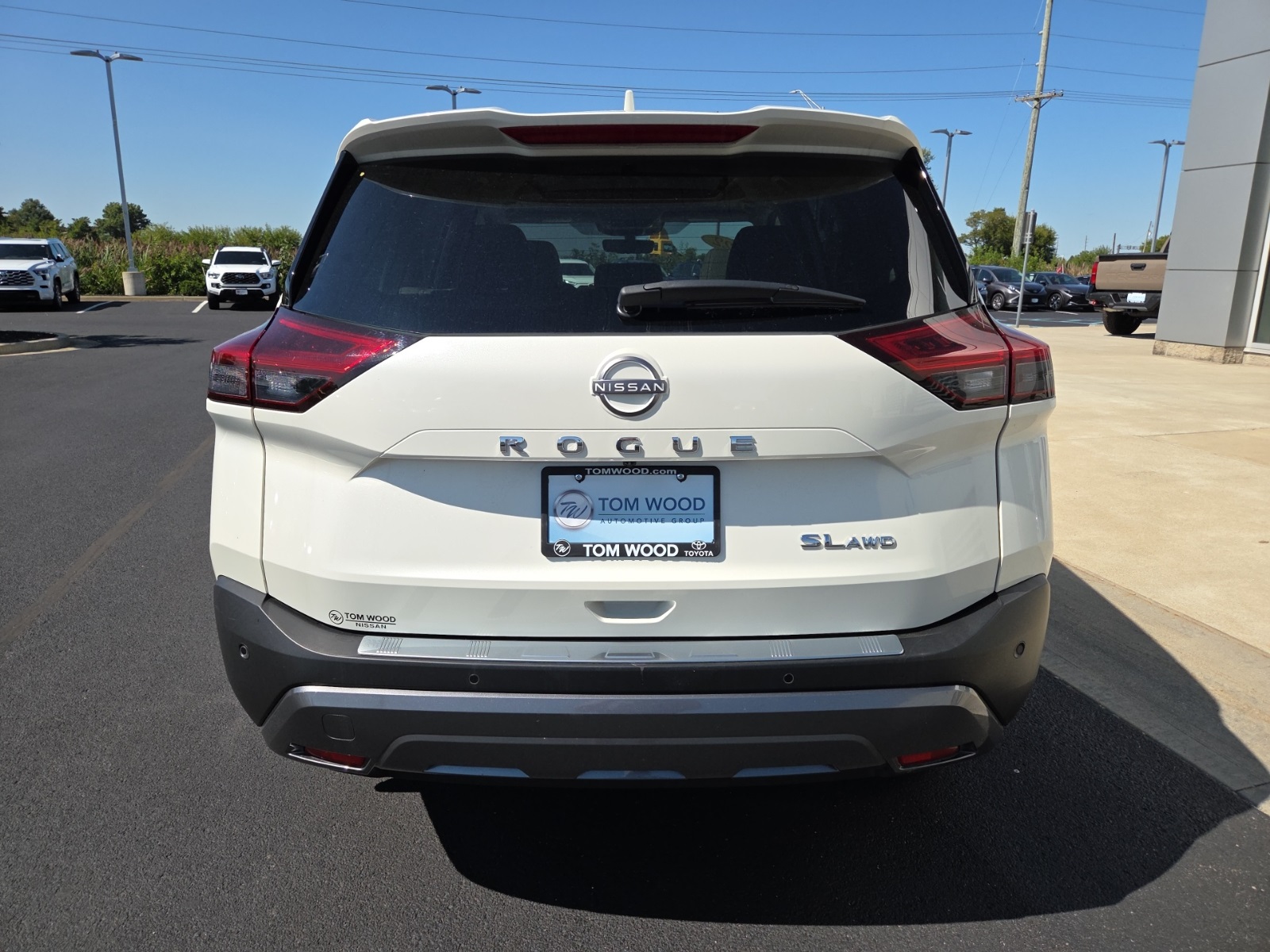 used 2022 Nissan Rogue car, priced at $26,743