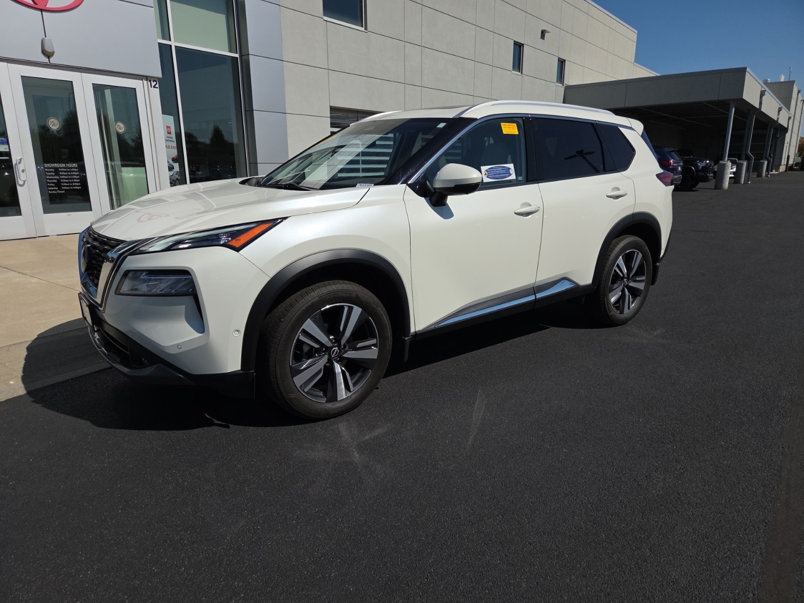 used 2022 Nissan Rogue car, priced at $26,743