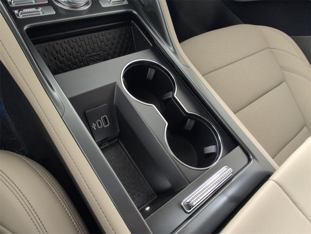 new 2025 Lincoln Nautilus car, priced at $55,234