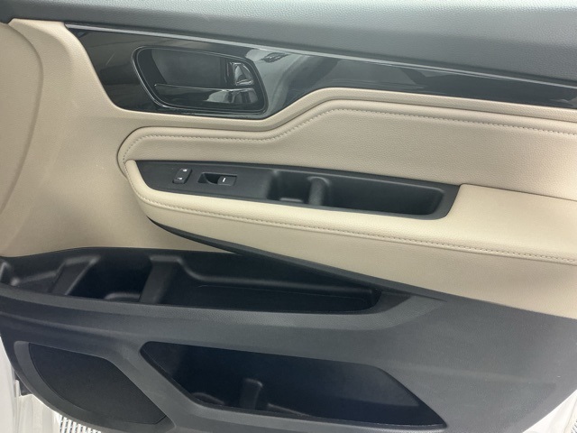 used 2023 Honda Odyssey car, priced at $35,997