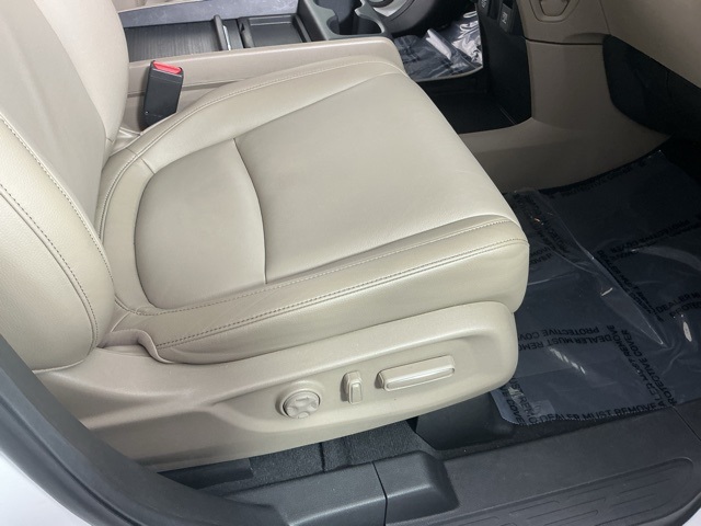 used 2023 Honda Odyssey car, priced at $35,997