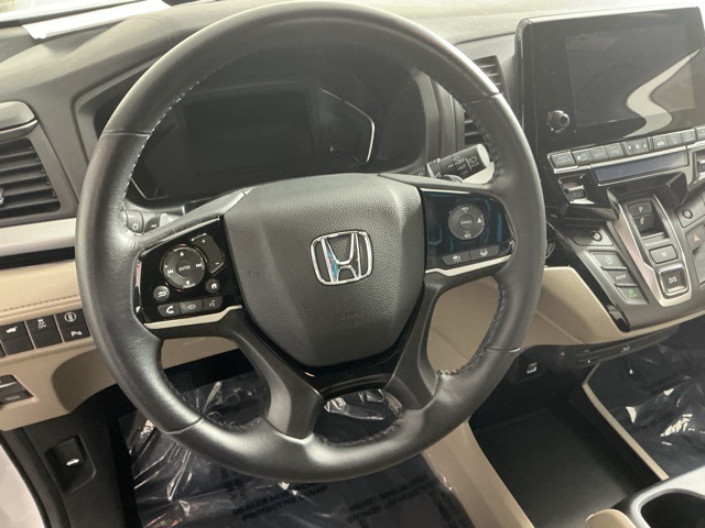 used 2023 Honda Odyssey car, priced at $35,997