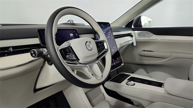 new 2025 Volvo EX90 car, priced at $91,820