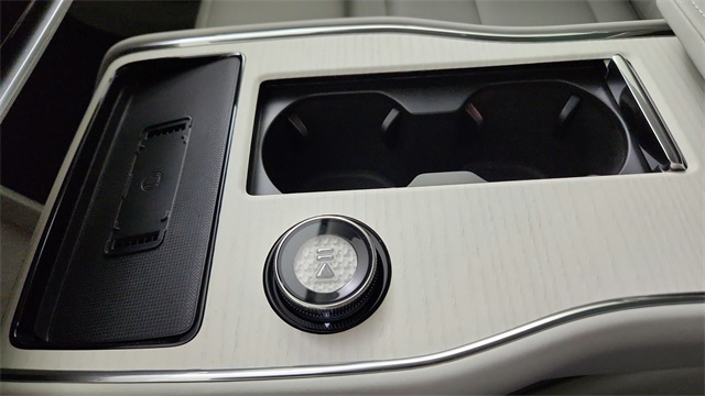 new 2025 Volvo EX90 car, priced at $91,820