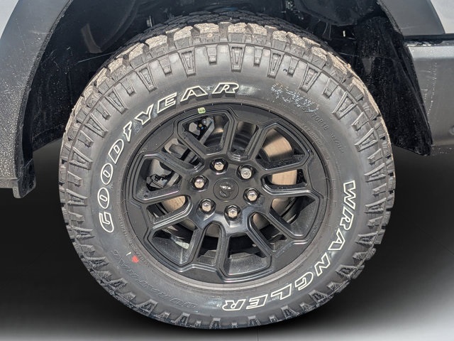 new 2025 Ram 1500 car, priced at $60,175