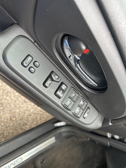 used 2008 GMC Envoy car, priced at $8,998