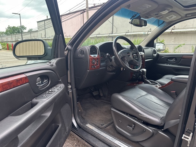 used 2008 GMC Envoy car, priced at $8,998