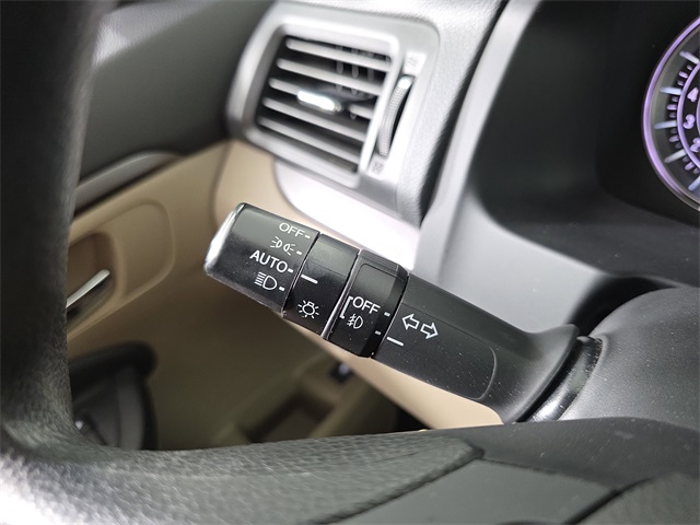 used 2018 Honda Pilot car, priced at $22,225