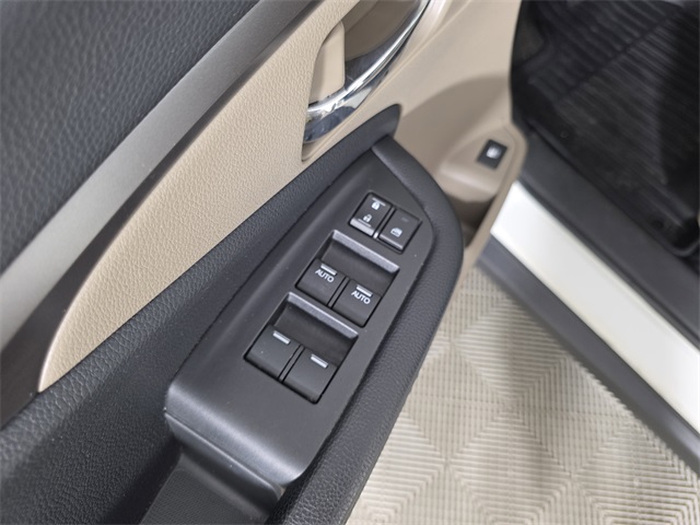 used 2018 Honda Pilot car, priced at $22,225