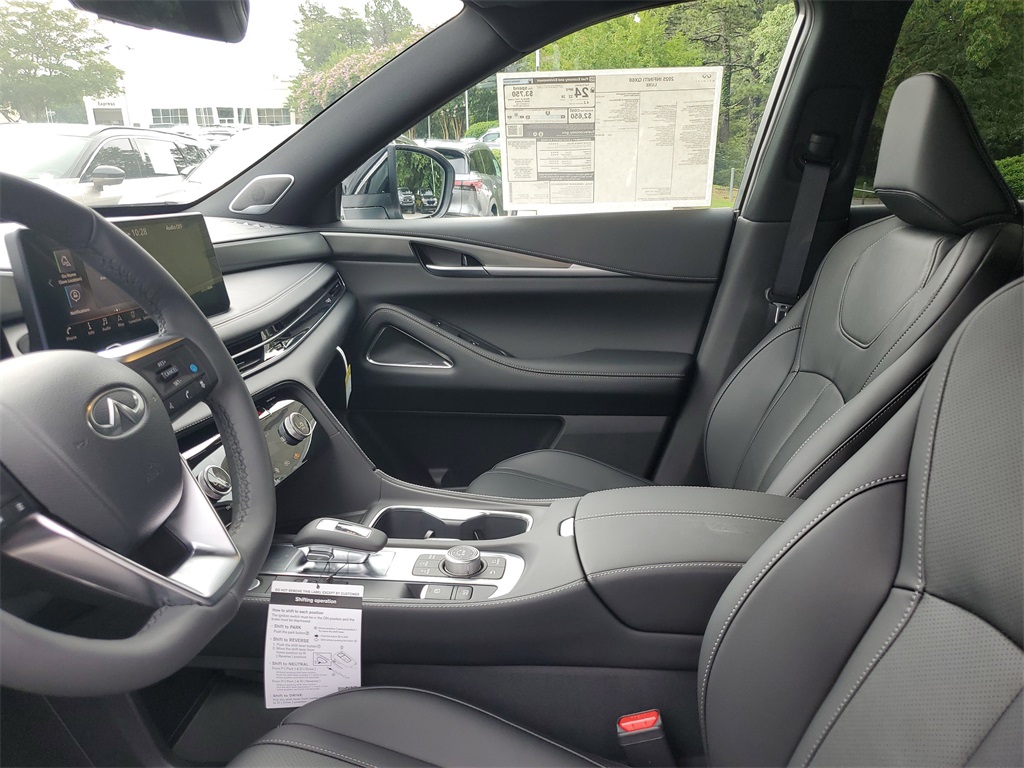 new 2025 INFINITI QX60 car, priced at $52,980