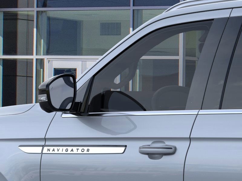 new 2025 Lincoln Navigator car, priced at $106,440