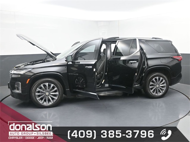 used 2022 Chevrolet Traverse car, priced at $29,526