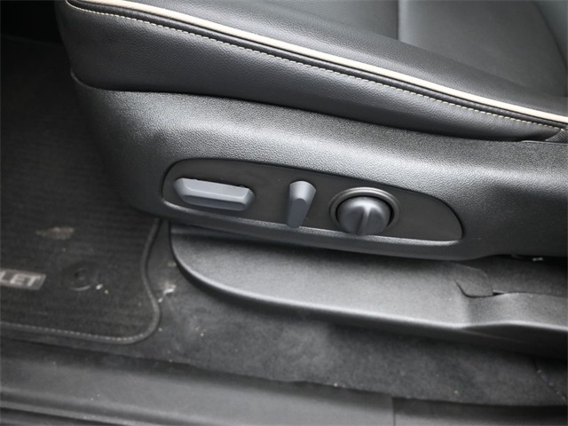 used 2022 Chevrolet Traverse car, priced at $29,526