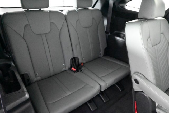 new 2025 Kia Sorento car, priced at $44,905