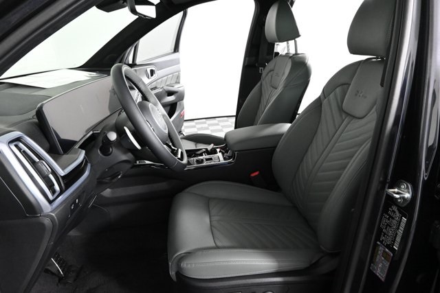 new 2025 Kia Sorento car, priced at $44,905