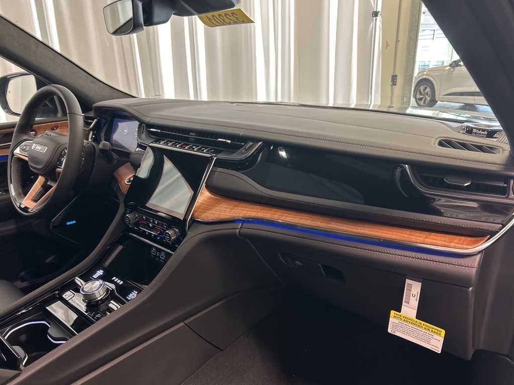 new 2025 Jeep Grand Cherokee L car, priced at $67,155