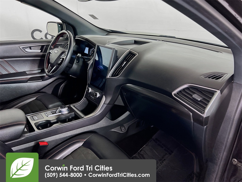 used 2024 Ford Edge car, priced at $30,691