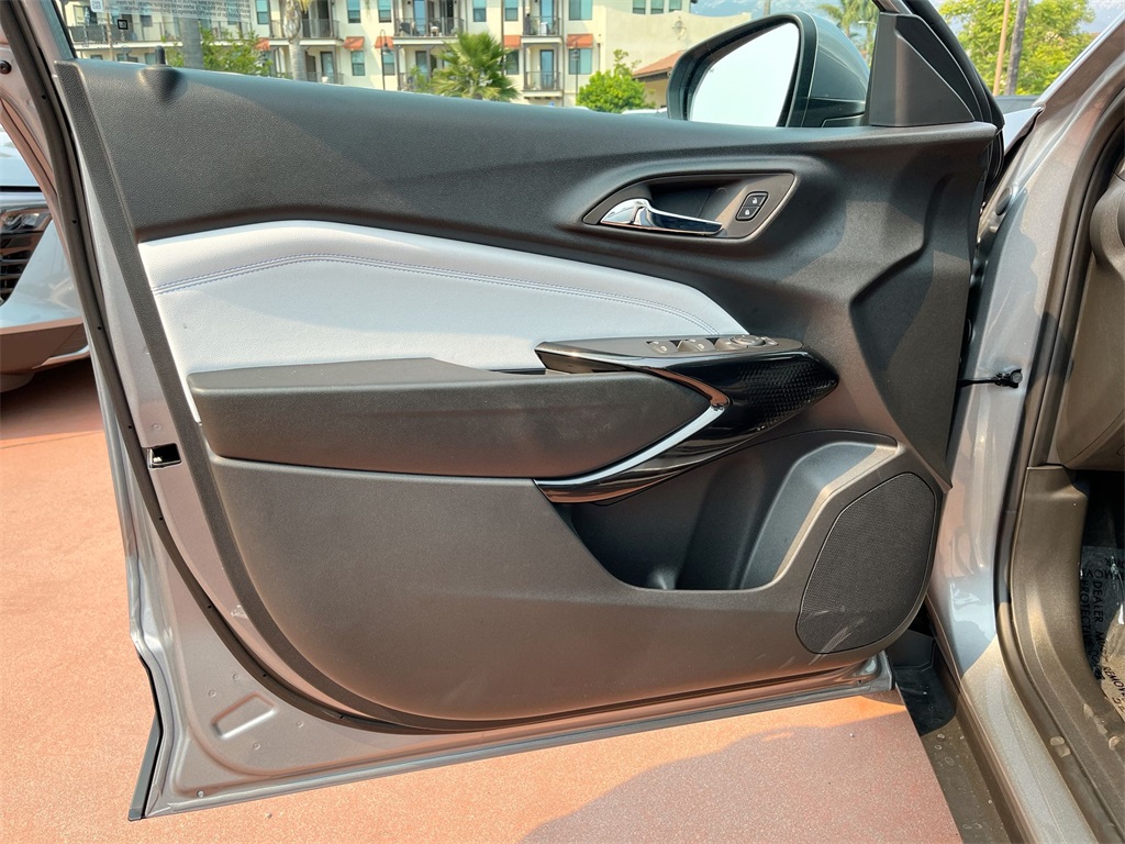 new 2025 Chevrolet Trax car, priced at $23,567