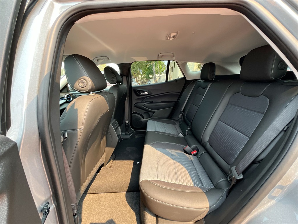 new 2025 Chevrolet Trax car, priced at $23,567