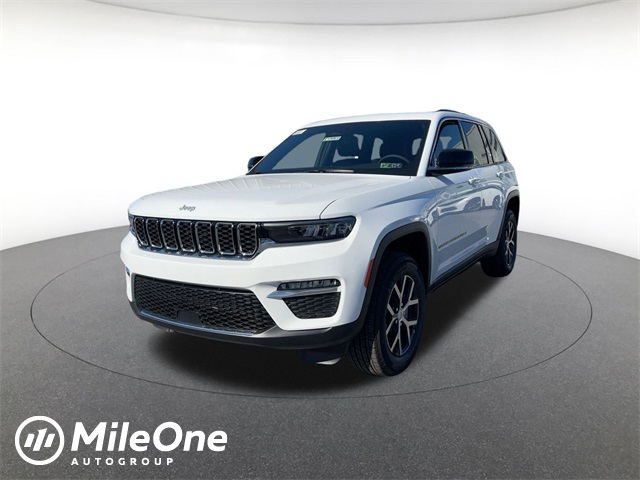 new 2025 Jeep Grand Cherokee car, priced at $40,680