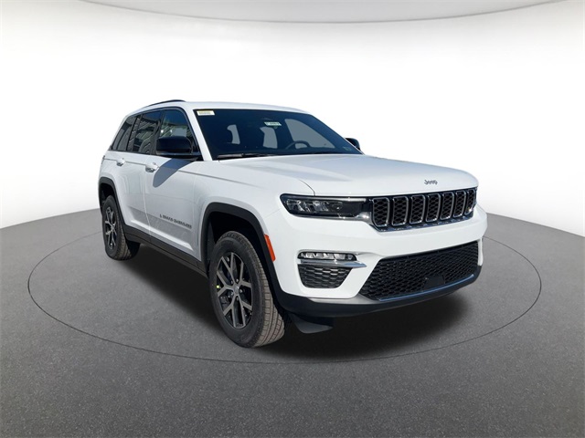 new 2025 Jeep Grand Cherokee car, priced at $40,680