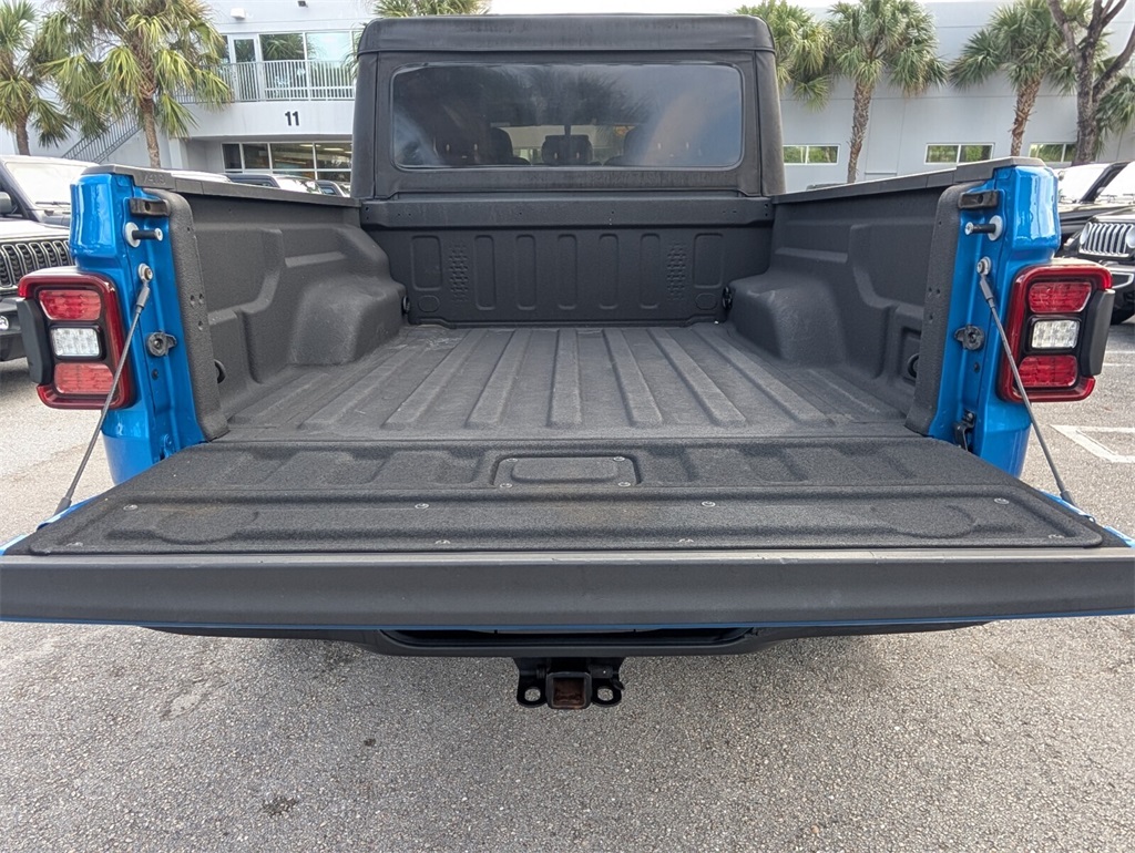 used 2022 Jeep Gladiator car, priced at $28,998