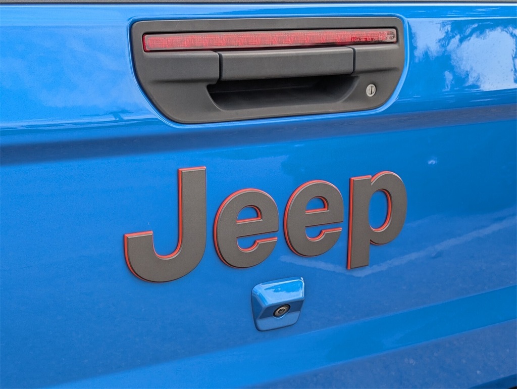 used 2022 Jeep Gladiator car, priced at $28,998