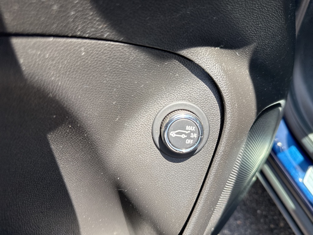used 2023 Buick Encore GX car, priced at $23,900