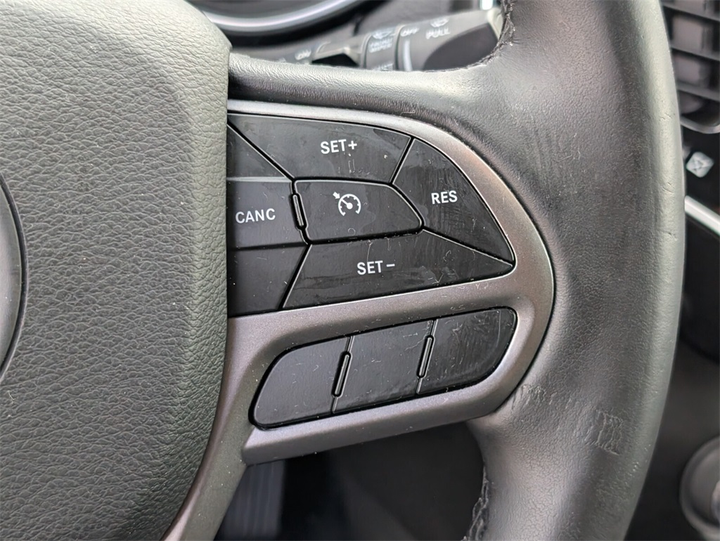 used 2020 Jeep Cherokee car, priced at $18,688