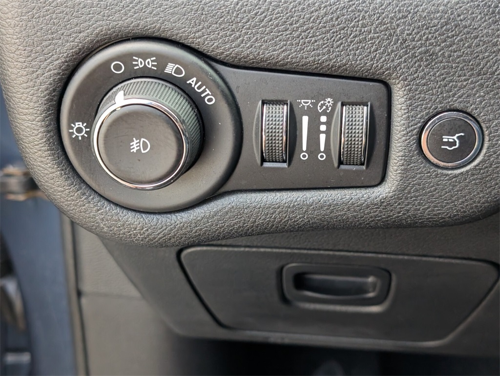 used 2020 Jeep Cherokee car, priced at $18,688