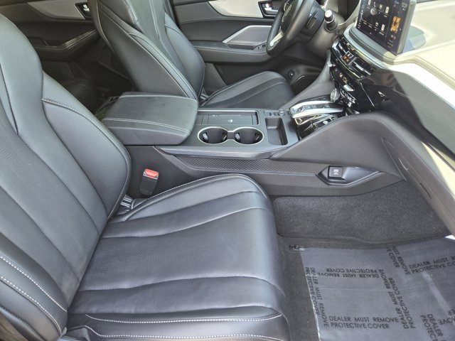 used 2025 Acura MDX car, priced at $50,200