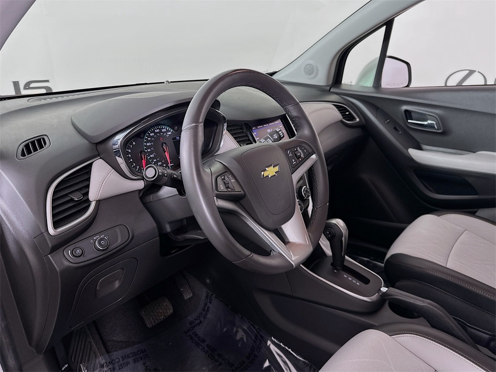 used 2020 Chevrolet Trax car, priced at $15,990