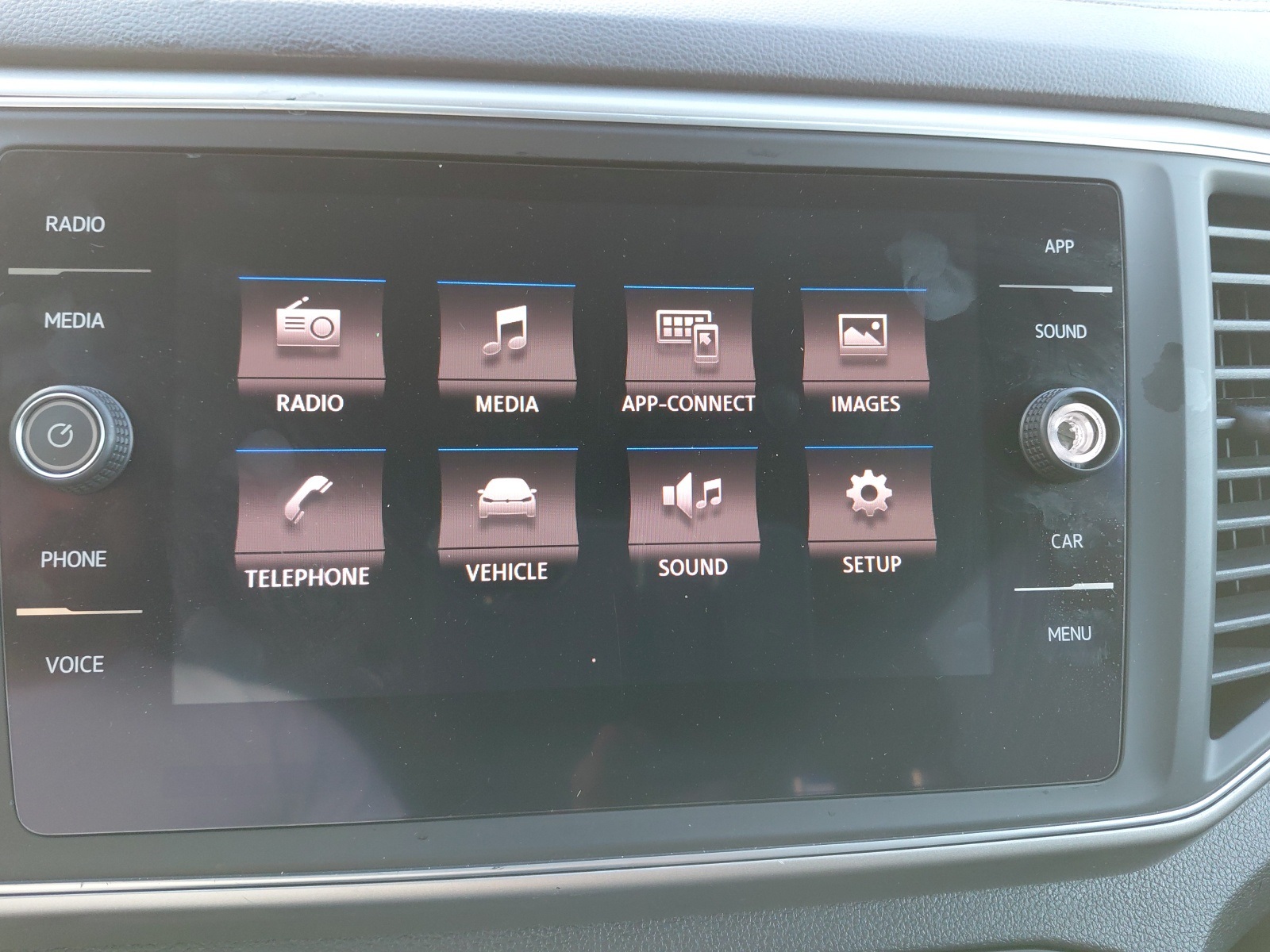 used 2018 Volkswagen Atlas car, priced at $16,500