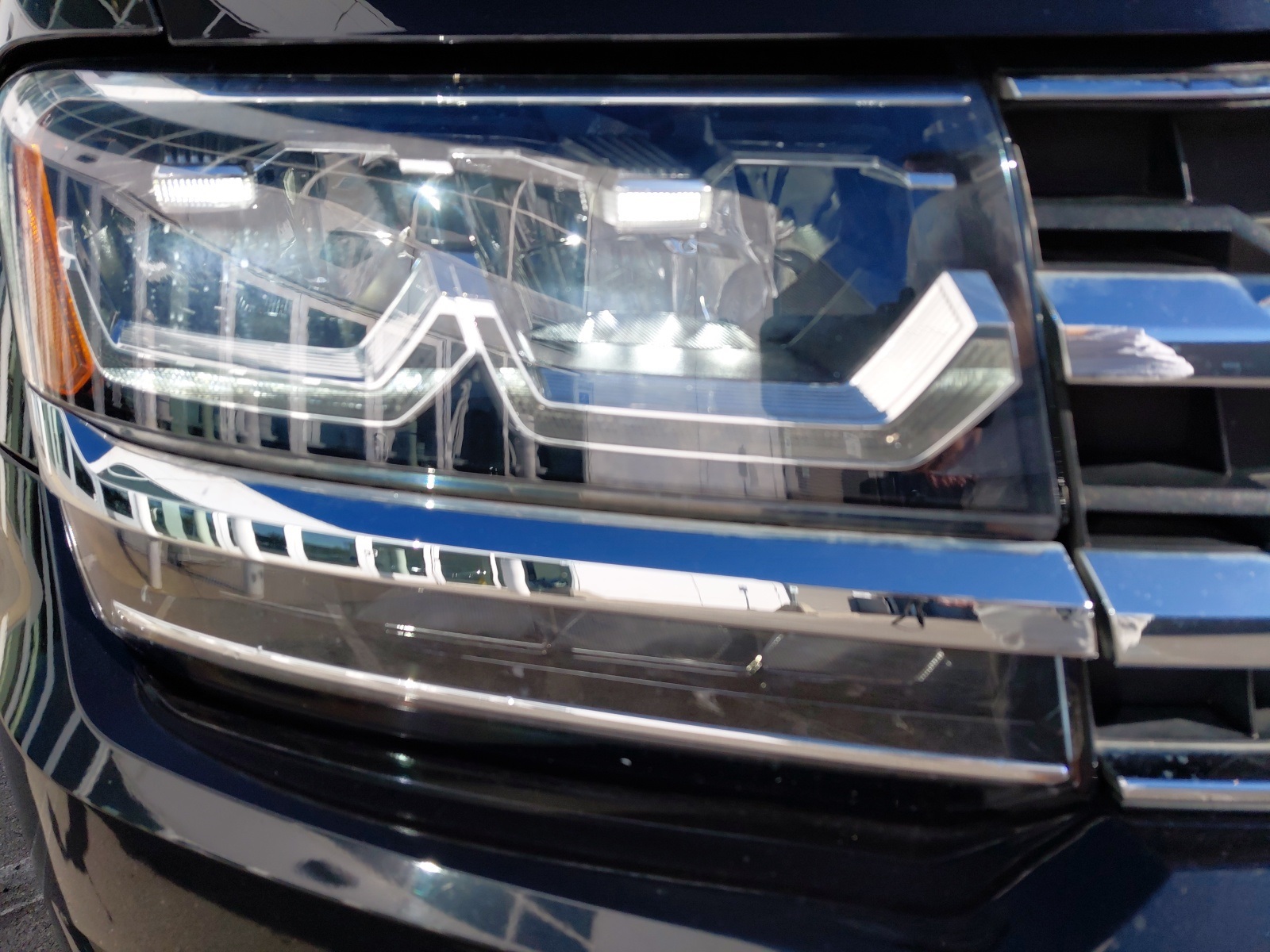 used 2018 Volkswagen Atlas car, priced at $16,500