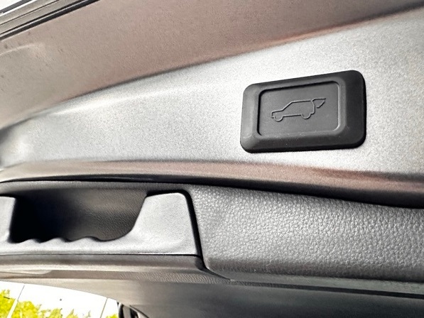 new 2025 Toyota RAV4 car, priced at $32,086