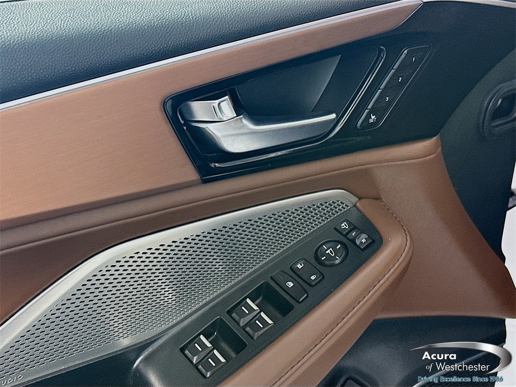 used 2023 Acura MDX car, priced at $38,999