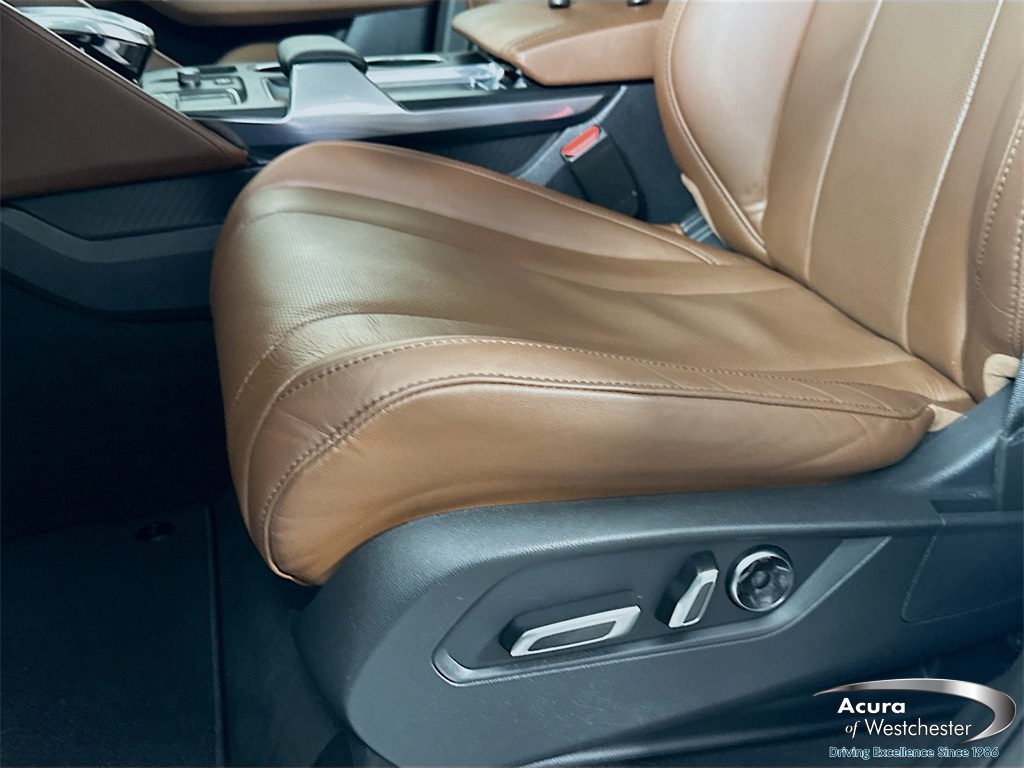 used 2023 Acura MDX car, priced at $38,999