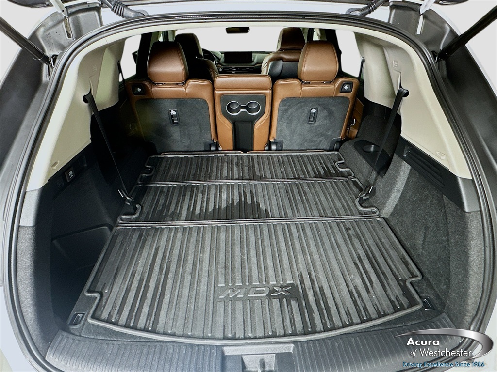 used 2023 Acura MDX car, priced at $38,999