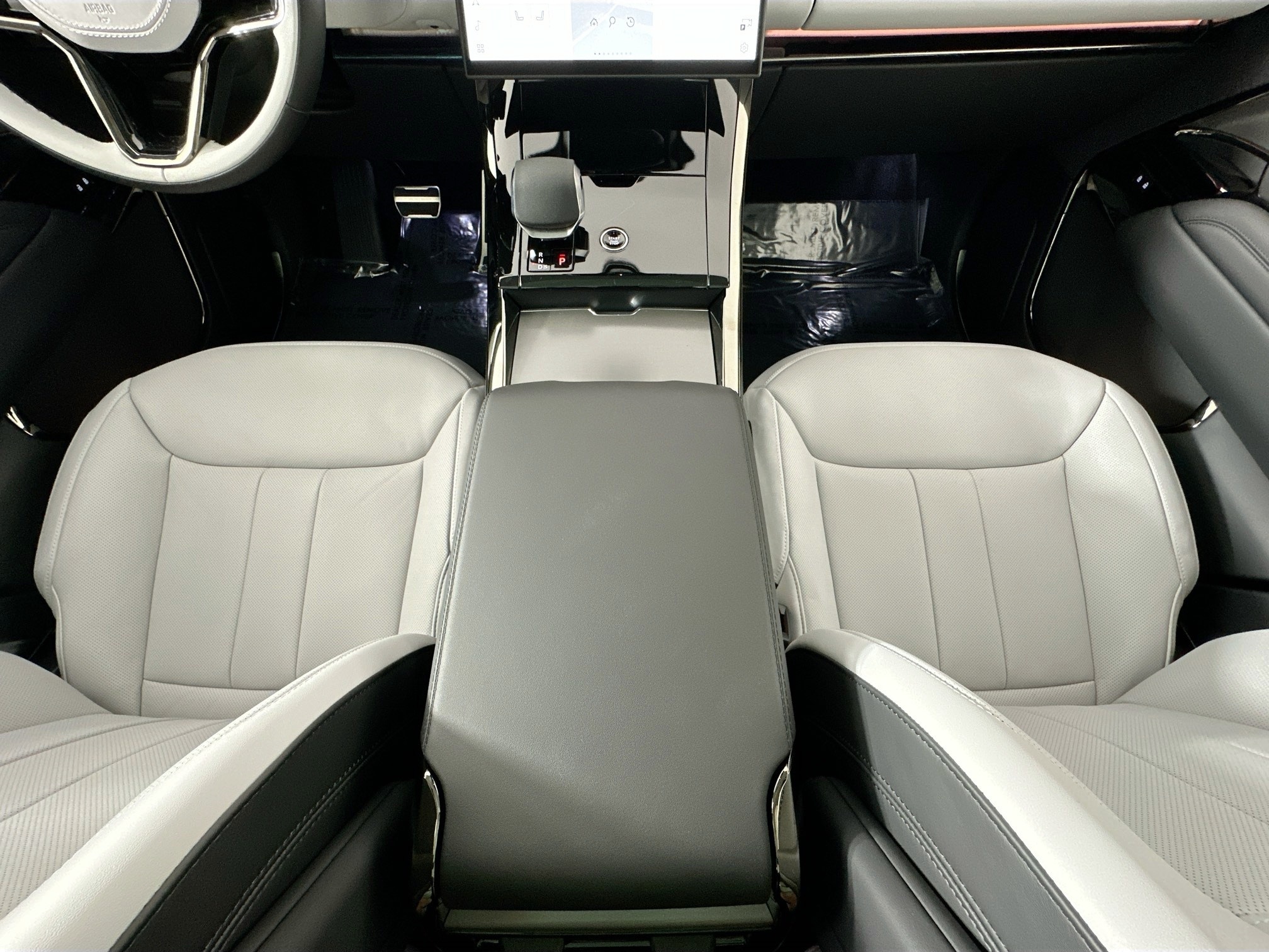 new 2025 Land Rover Range Rover Sport car, priced at $96,935