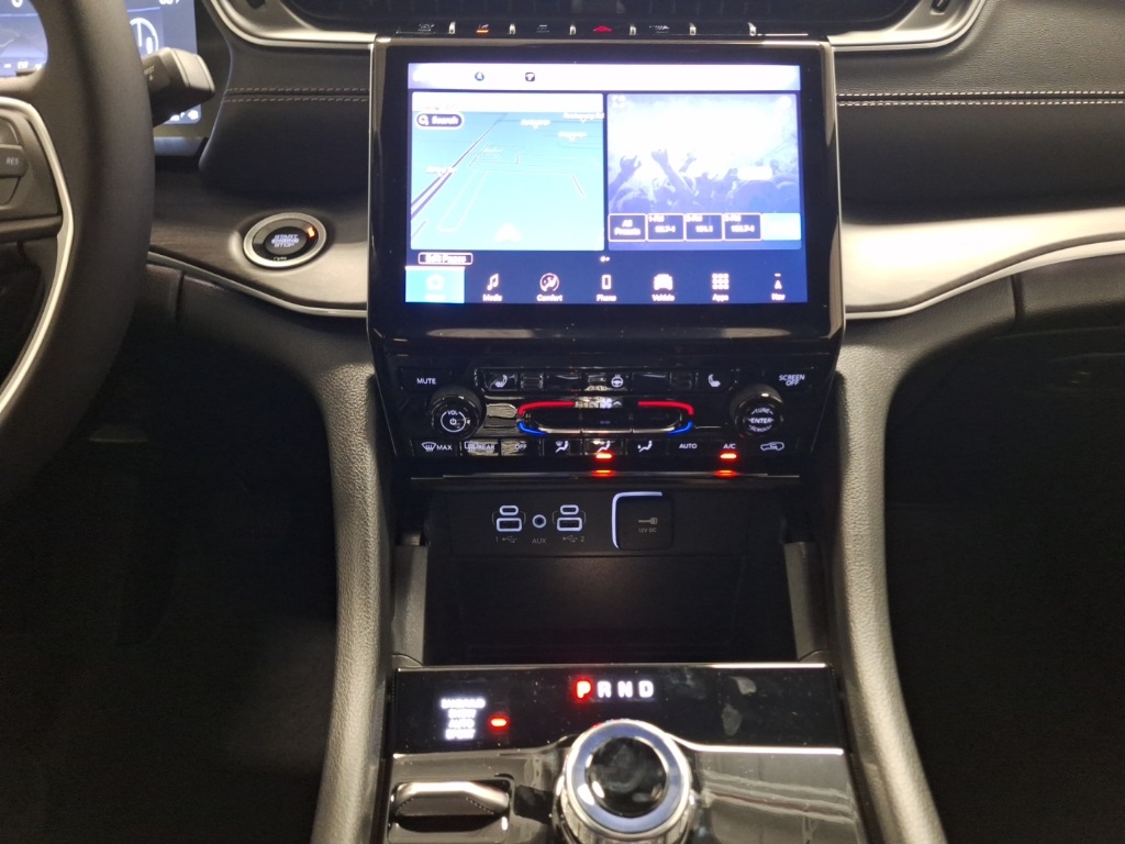 new 2025 Jeep Grand Cherokee car, priced at $50,485