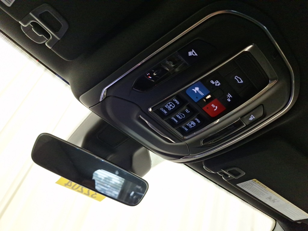 new 2025 Jeep Grand Cherokee car, priced at $50,485