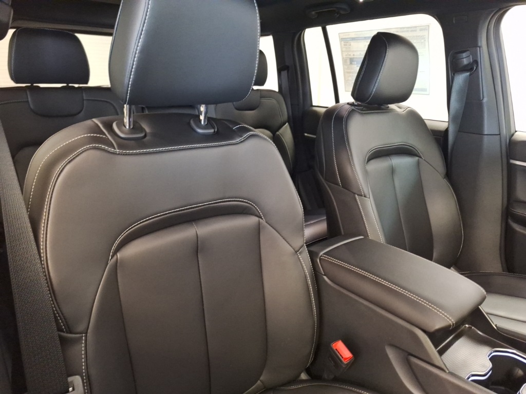 new 2025 Jeep Grand Cherokee car, priced at $50,485