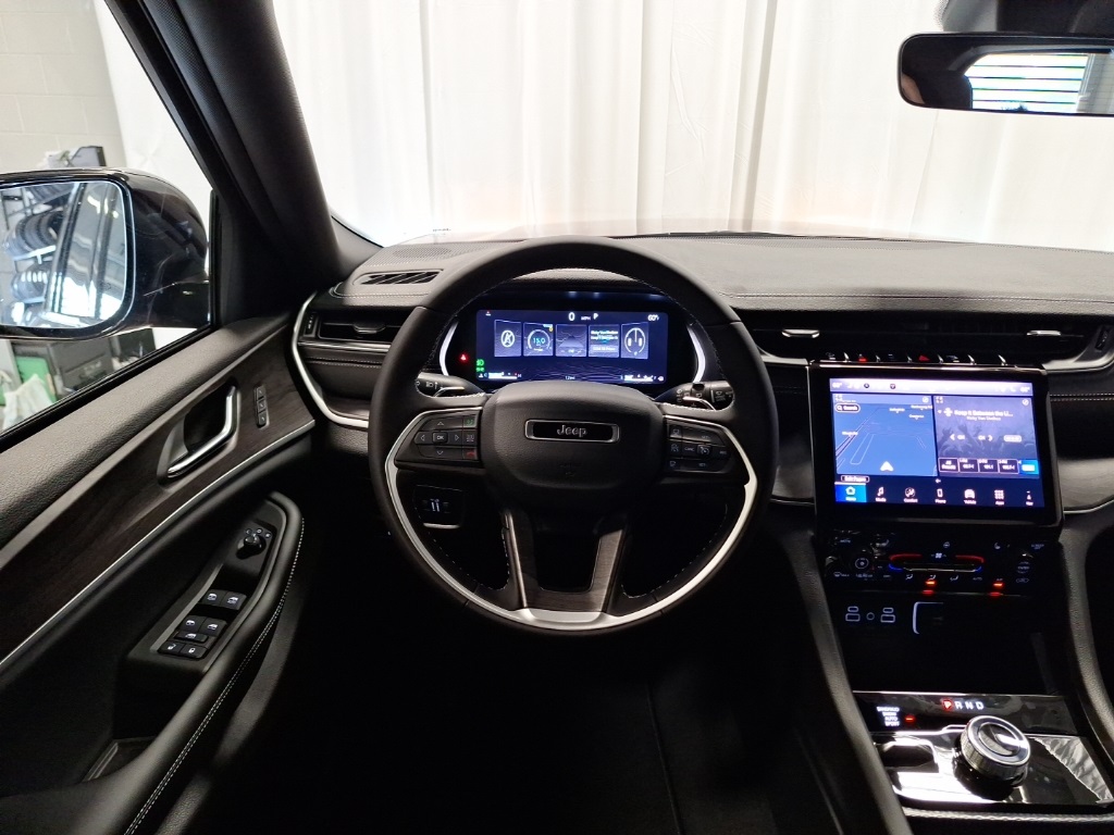 new 2025 Jeep Grand Cherokee car, priced at $50,485