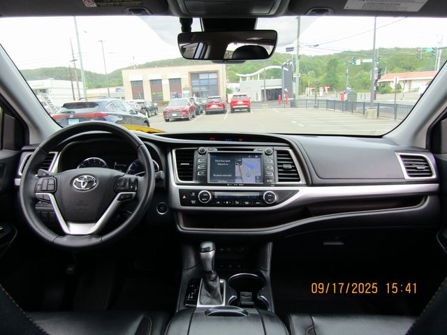 used 2019 Toyota Highlander car, priced at $22,999