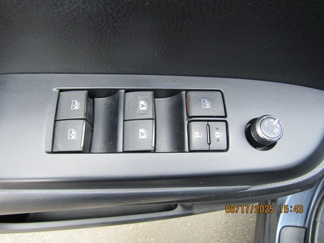used 2019 Toyota Highlander car, priced at $22,999