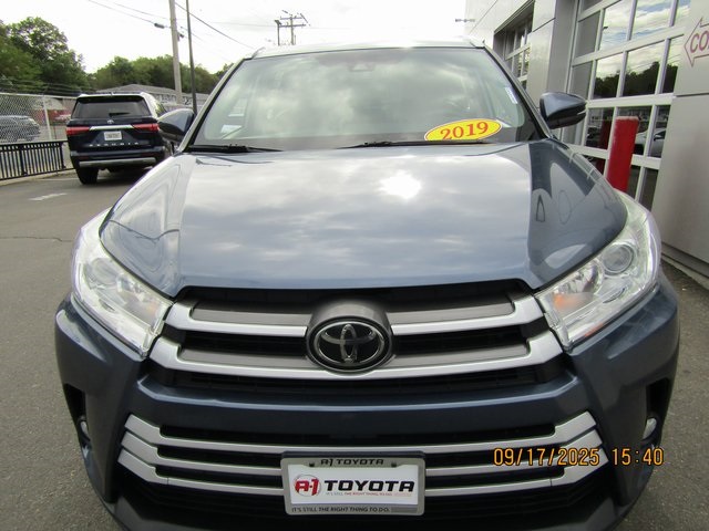 used 2019 Toyota Highlander car, priced at $22,999