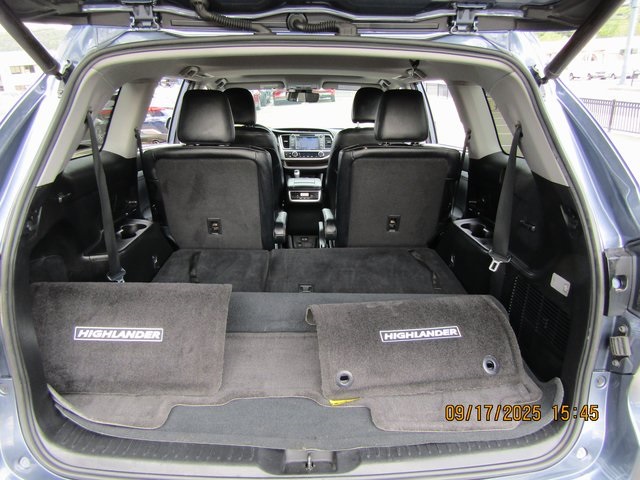 used 2019 Toyota Highlander car, priced at $22,999