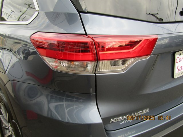 used 2019 Toyota Highlander car, priced at $22,999